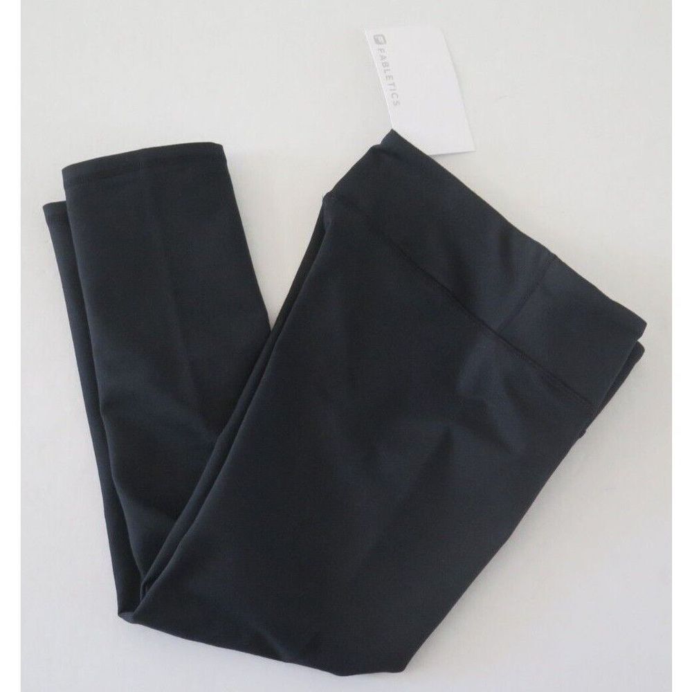 Fabletics Women's Sz XXS (2) Black PowerHold Salar Capri Crop Capri Tights $50 - Picture 5 of 5